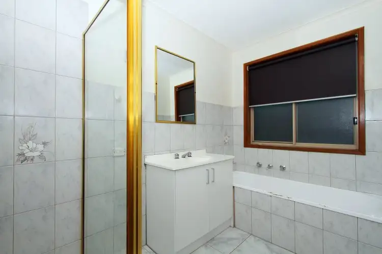 Fourth view of Homely house listing, 4 Woodlands Place, Lalor VIC 3075