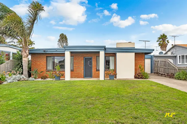 5 First Avenue, St Leonards VIC 3223