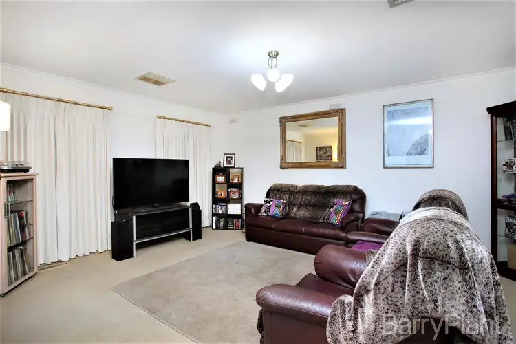 Third view of Homely house listing, 6 Haig Place, Attwood VIC 3049