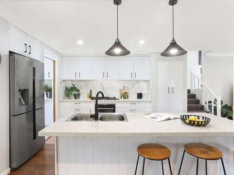 Second view of Homely house listing, 3 Carbeen Crescent, Cordeaux Heights NSW 2526