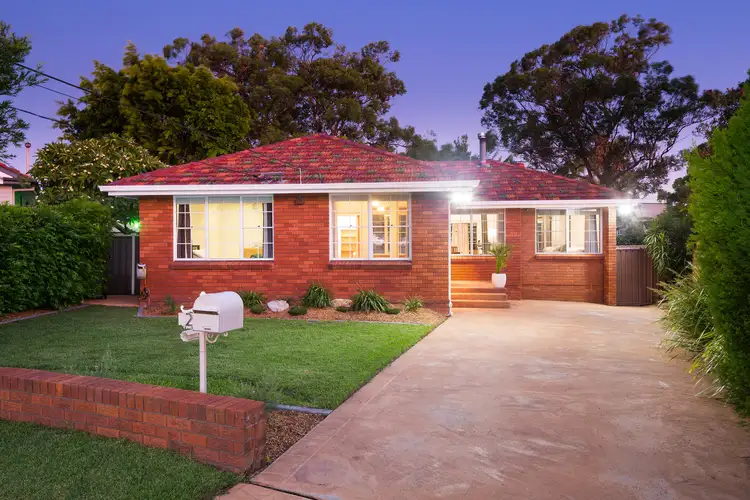 2 Queanbeyan Avenue, Miranda NSW 2228