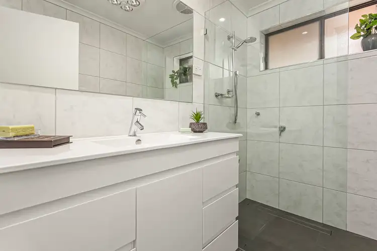 Sixth view of Homely villa listing, 2/31 Clarinda Road, Essendon VIC 3040