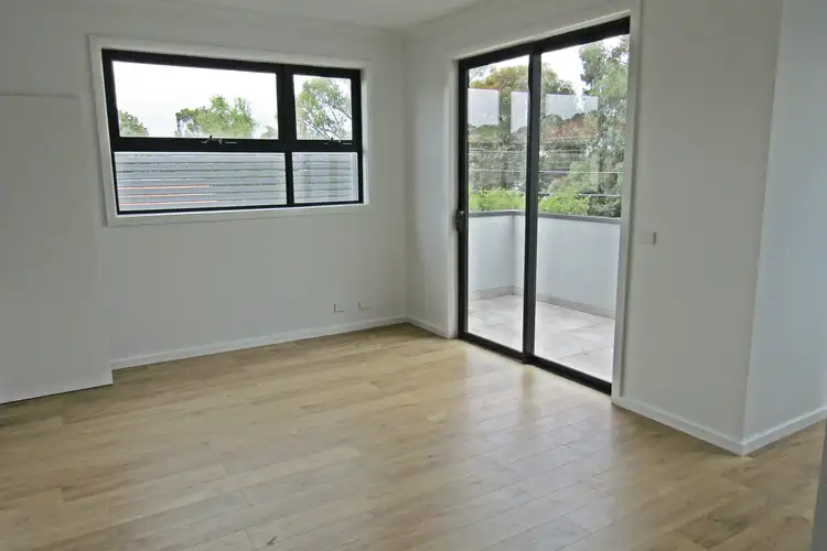Fourth view of Homely townhouse listing, 1/131 Broadway, Reservoir VIC 3073