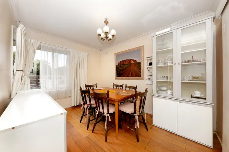 Sixth view of Homely house listing, 2 Aubyn Court, Mulgrave VIC 3170