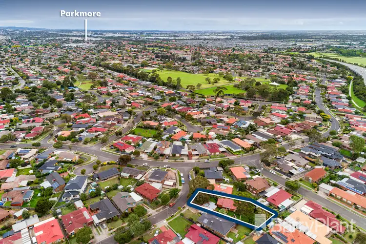 Third view of Homely house listing, 6 Colchester Court, Keysborough VIC 3173
