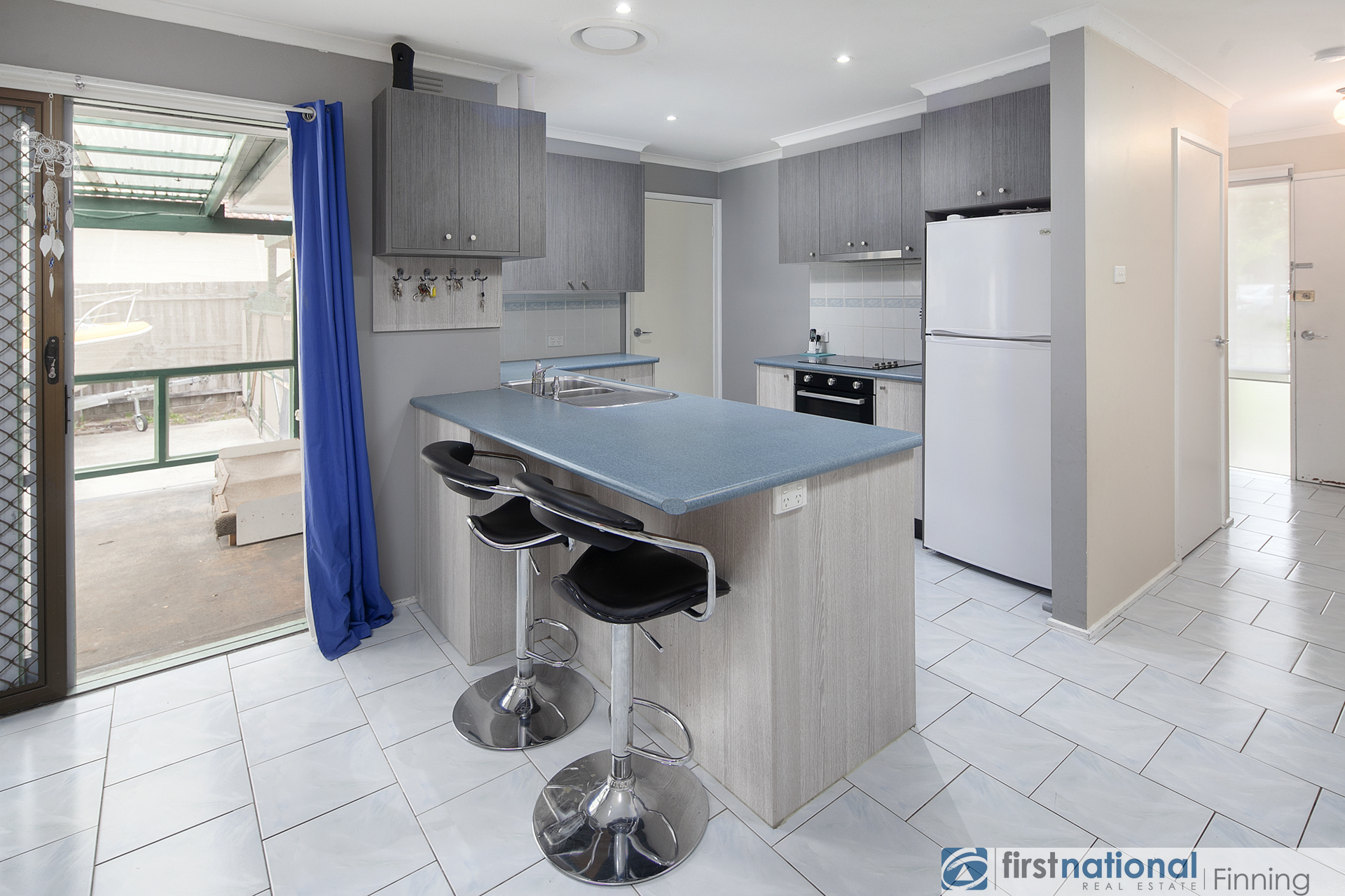 Third view of Homely house listing, 11 Farrer Close, Cranbourne VIC 3977