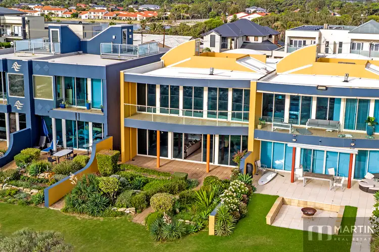 33 Seaview Road, Tennyson SA 5022