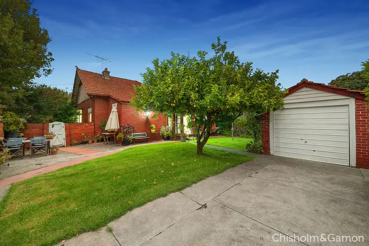 11 Glen Huntly Road, Elwood VIC 3184