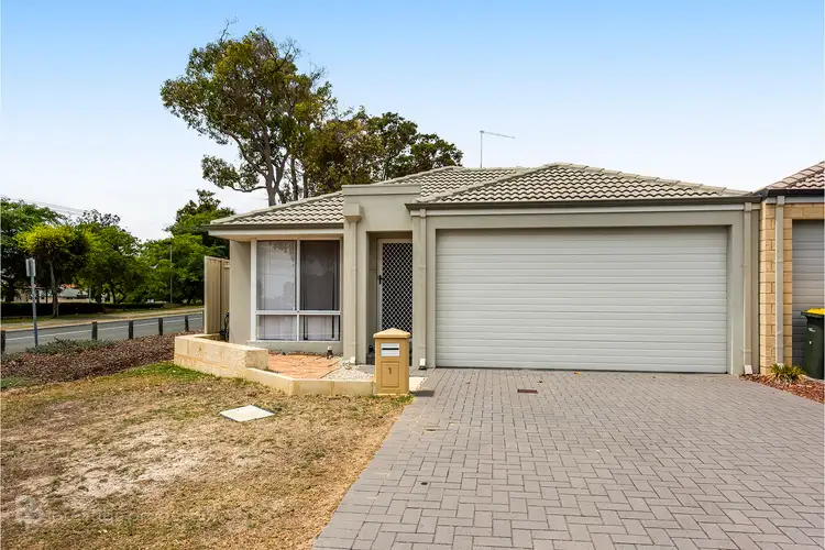 1 Rosemount Entrance, Pearsall WA 6065