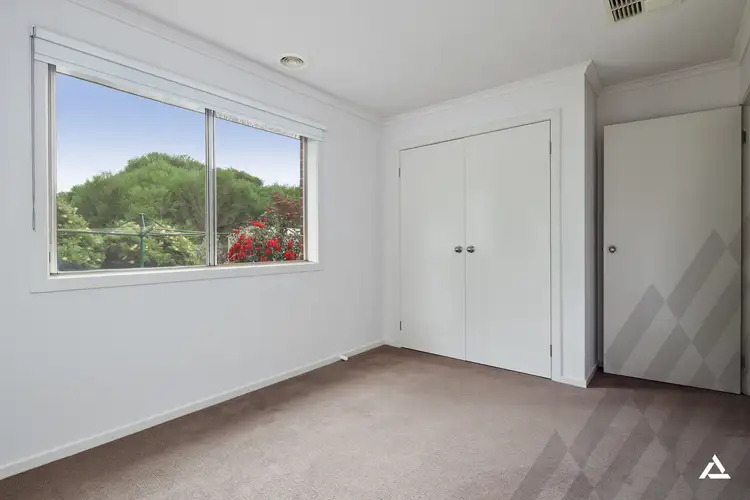 Seventh view of Homely house listing, 5 Lomandra Court, Drouin VIC 3818