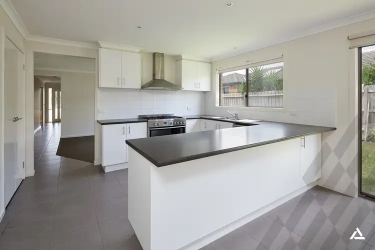 Fifth view of Homely house listing, 16 Shakespeare Court, Drouin VIC 3818