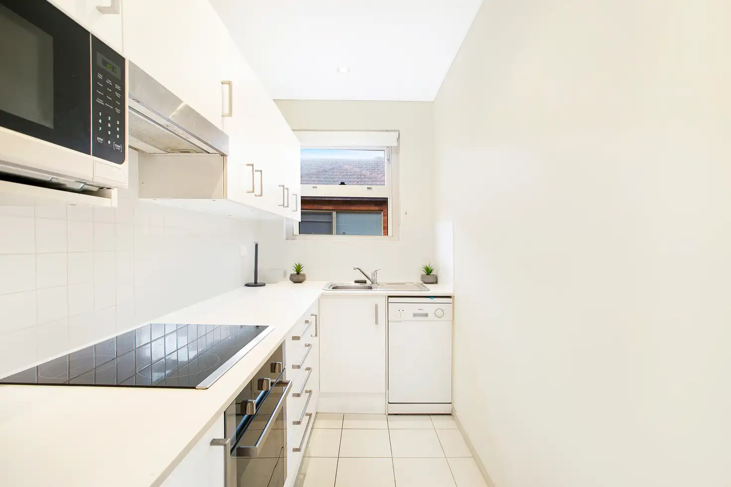 Main view of Homely unit listing, 5/46 Seaview Street, Cronulla NSW 2230