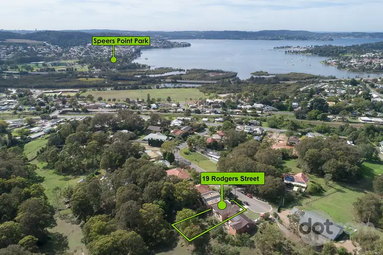 19 Rodgers Street, Teralba NSW 2284