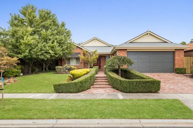 3 Stonehaven Avenue, Cranbourne VIC 3977