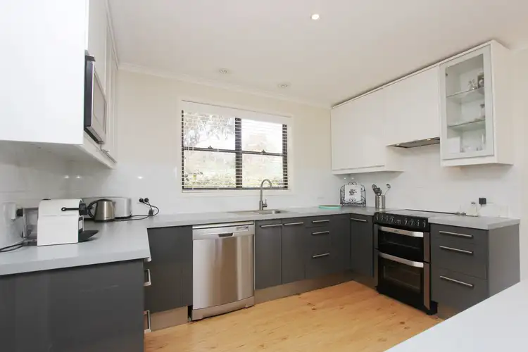 Sixth view of Homely house listing, 8 Greenaway Place, Goulburn NSW 2580