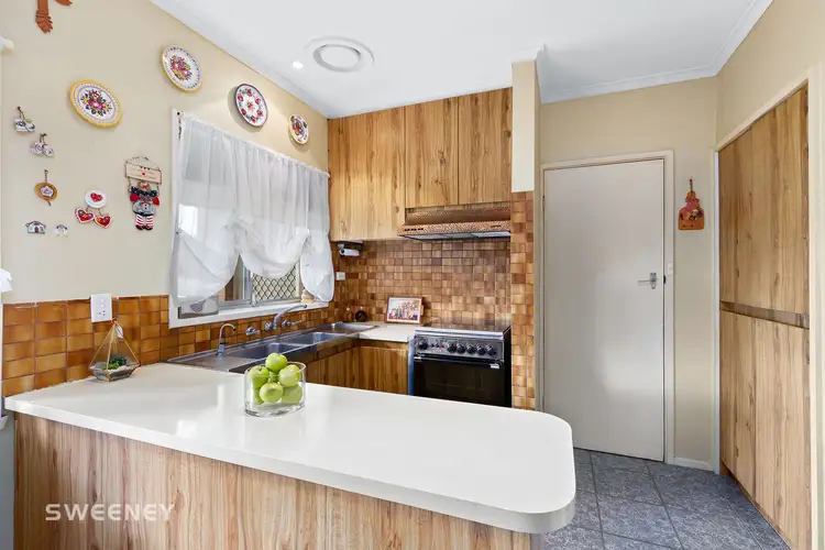 Fourth view of Homely house listing, 9 Chestnut Drive, St Albans VIC 3021