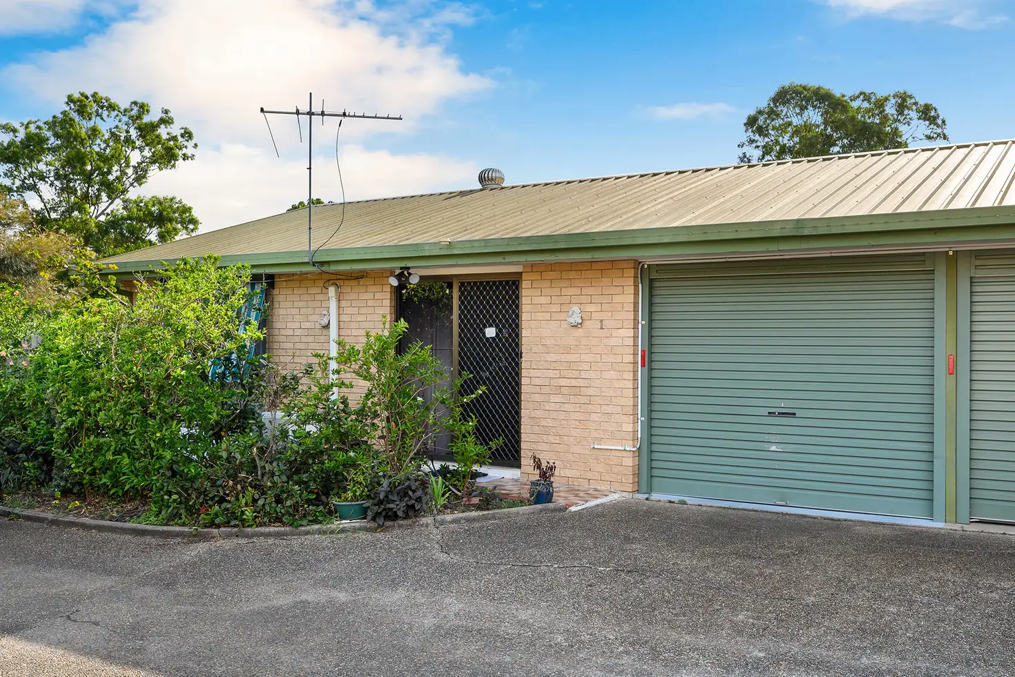 Main view of Homely unit listing, 1/23-25 Monash Road, Loganlea QLD 4131