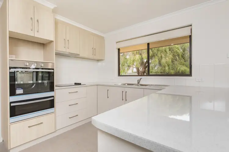Fourth view of Homely house listing, 10 Ramsay Court, Red Cliffs VIC 3496