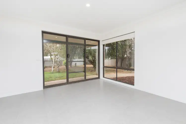 Sixth view of Homely house listing, 10 Ramsay Court, Red Cliffs VIC 3496