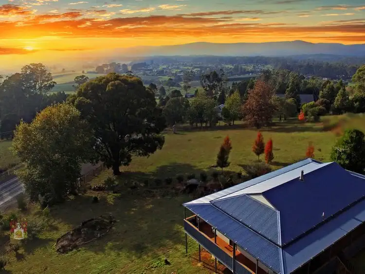 Third view of Homely house listing, 5 Grandview Crescent, Kinglake VIC 3763