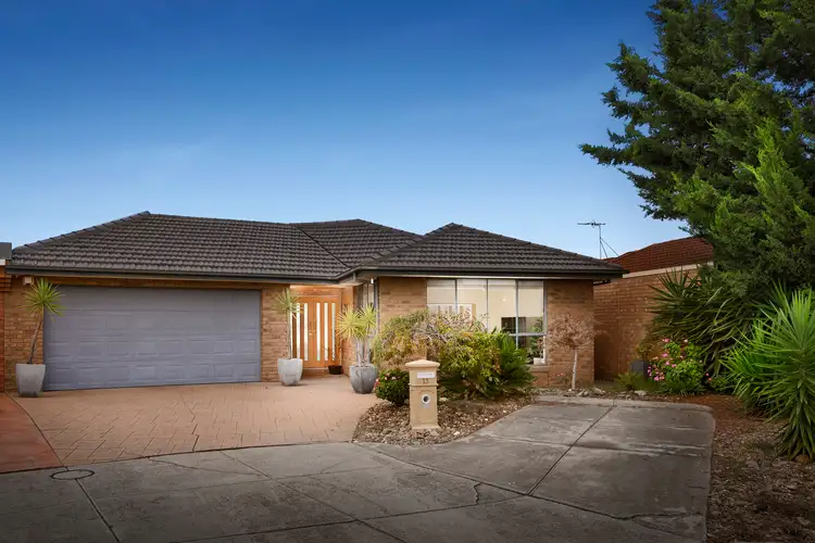 13 Landau Court, Taylors Lakes VIC 3038