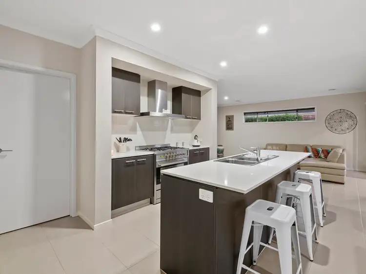 Fourth view of Homely house listing, 15 Silverleaf Crescent, Officer VIC 3809