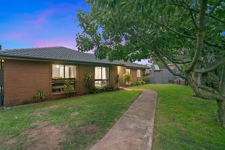 4 Malura Place, Frankston VIC 3199