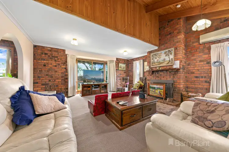 Fifth view of Homely house listing, 8 Grange Court, Koo Wee Rup VIC 3981