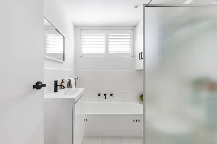 Fifth view of Homely apartment listing, 5/28 Cassia Street, Dee Why NSW 2099