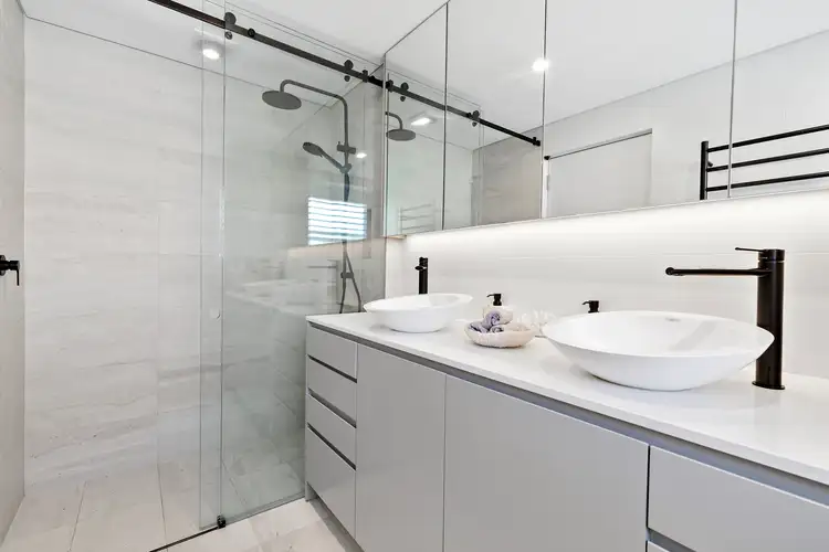 Fifth view of Homely unit listing, 10/12-14 Boronia Street, Dee Why NSW 2099