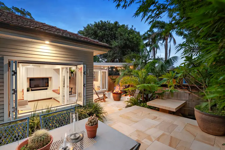 15 Acacia Road, Seaforth NSW 2092