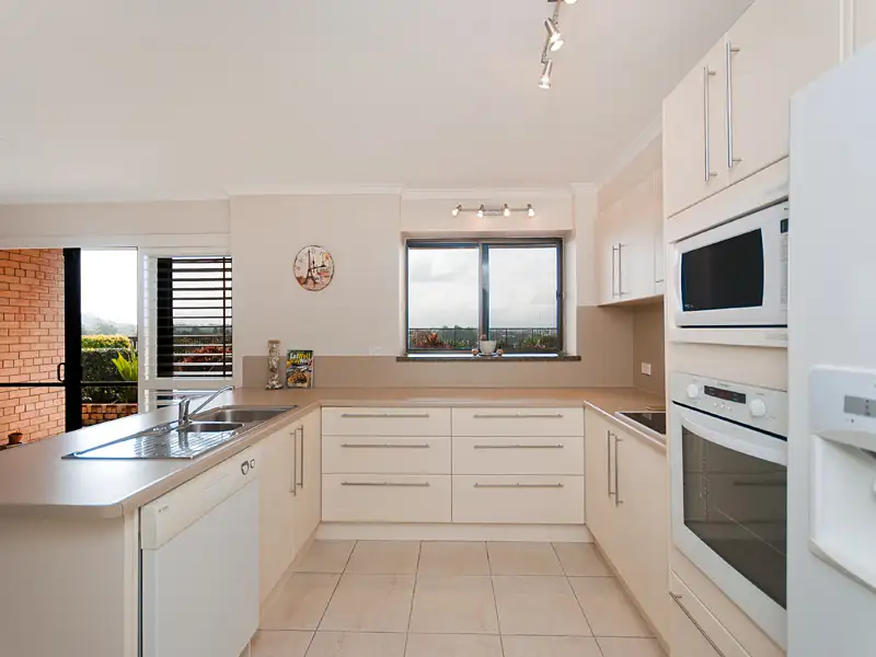 Main view of Homely unit listing, 11a/32 Swann Road, Taringa QLD 4068