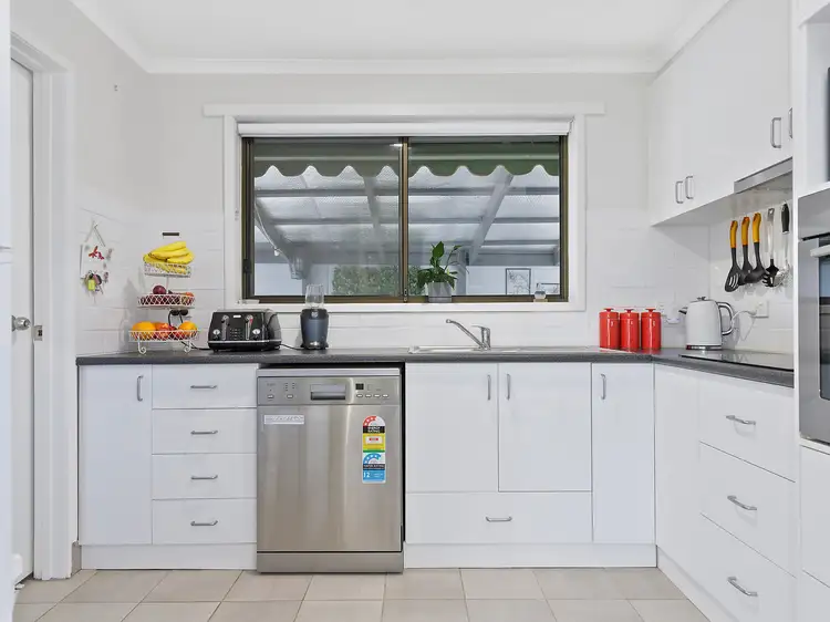 Fifth view of Homely townhouse listing, 4/301 Main Road, Golden Point VIC 3350