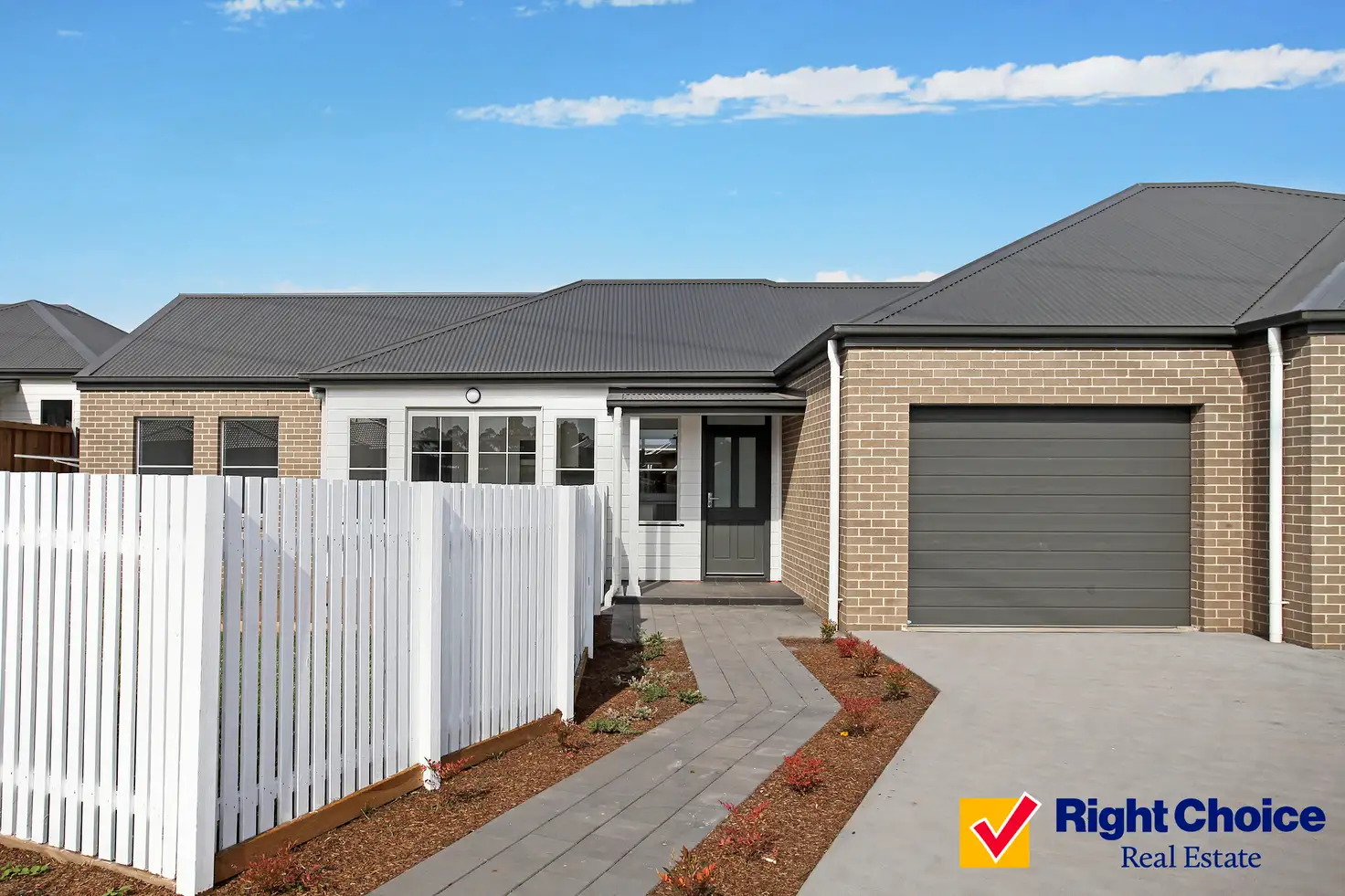 Main view of Homely villa listing, 3/32 Balmoral Parade, Tullimbar NSW 2527