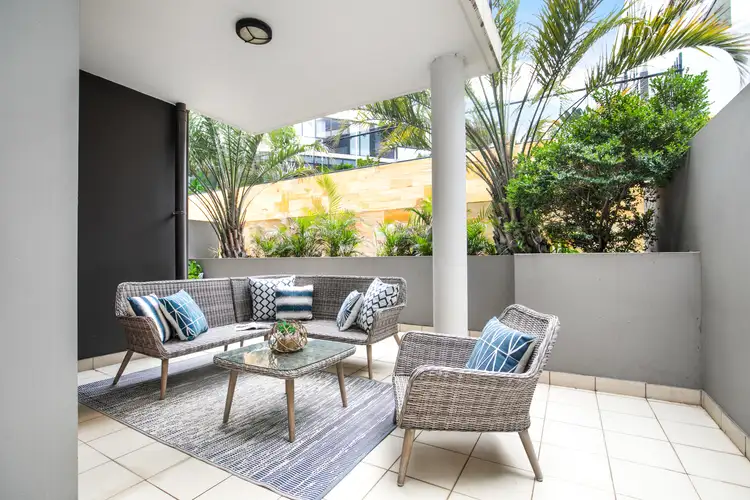 Main view of Homely apartment listing, 5/10 Oaks Avenue, Dee Why NSW 2099