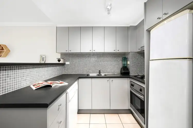 Third view of Homely unit listing, 30/1-3 Sturdee Parade, Dee Why NSW 2099