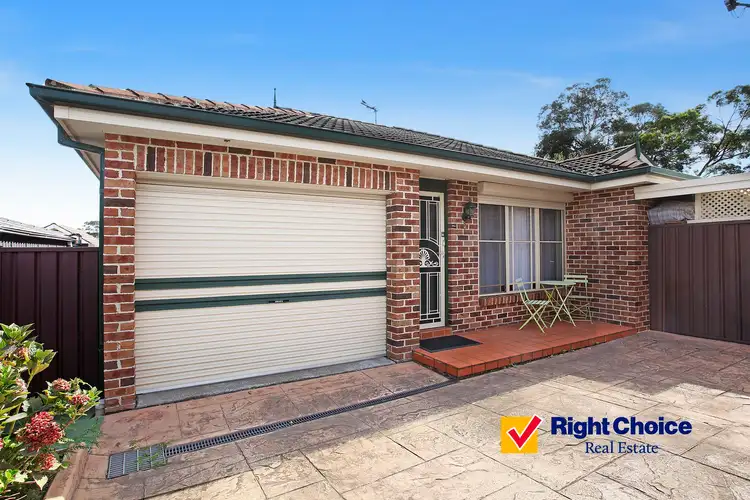2/28 Barton Street, Oak Flats NSW 2529