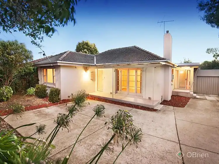 Sixth view of Homely house listing, 100 Waverley Road, Chadstone VIC 3148