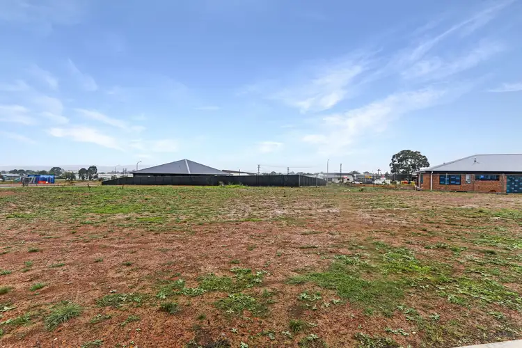 16 Theatre Drive, Goulburn NSW 2580