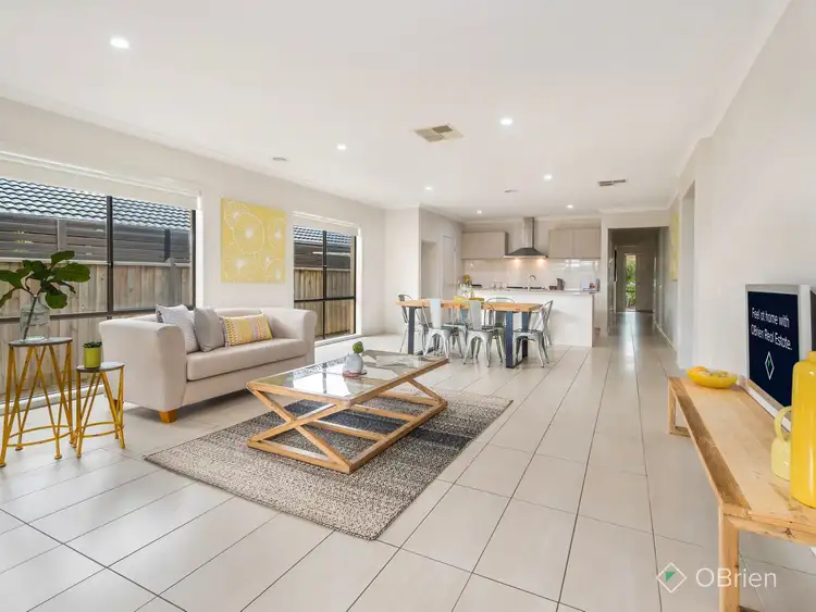6 Daintree Drive, Sandhurst VIC 3977