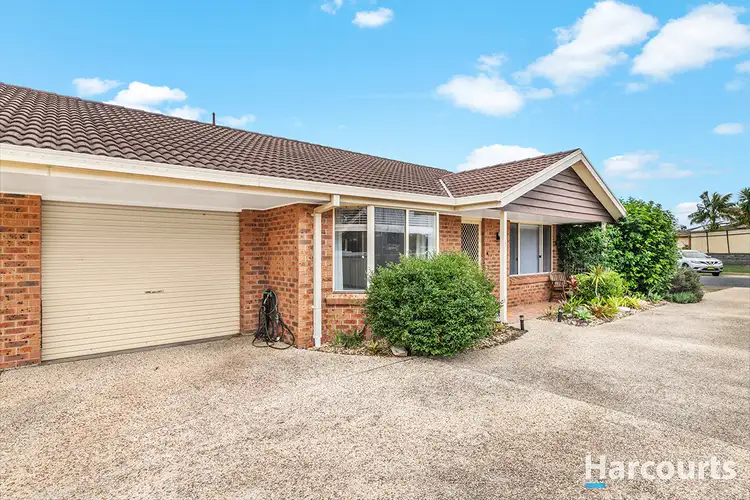 1/8 Seaspray Close, Caves Beach NSW 2281