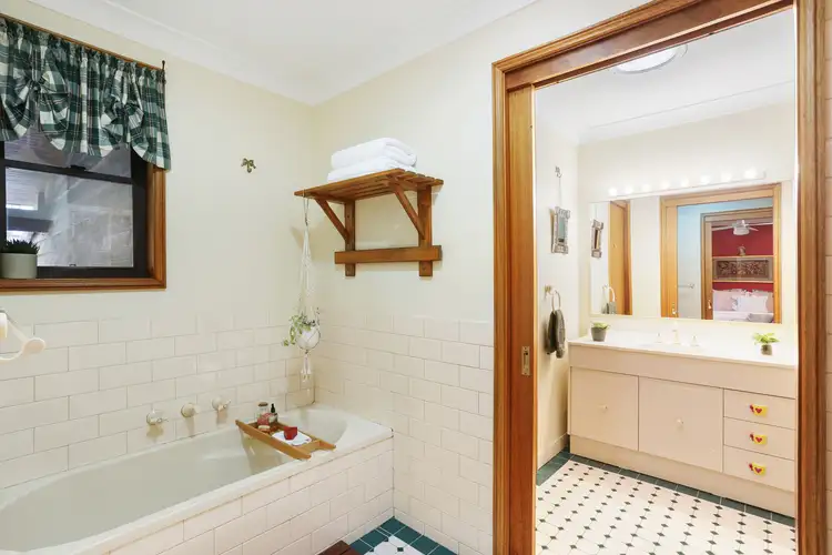 Sixth view of Homely house listing, 95 Iola Avenue, Farmborough Heights NSW 2526