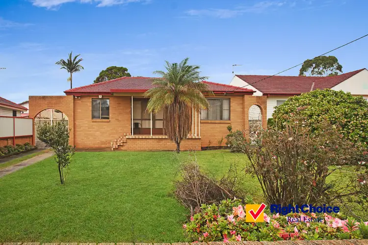 42 Thomas Street, Lake Illawarra NSW 2528