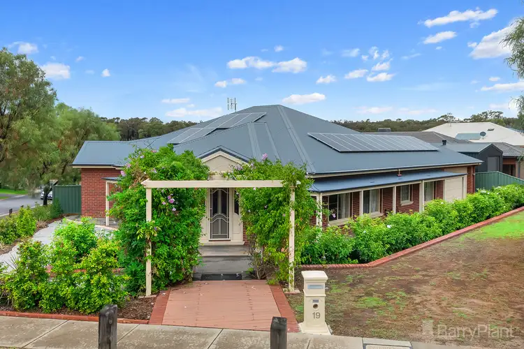 19 Aspera Way, Kangaroo Flat VIC 3555