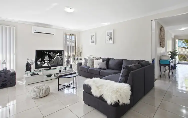 5 Creswell Street, Wadalba NSW 2259