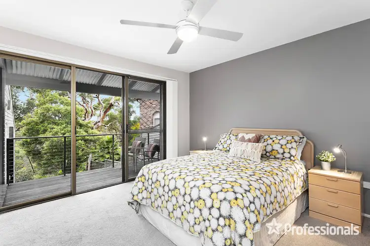 Sixth view of Homely house listing, 15 Walsh Close, Illawong NSW 2234