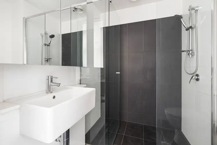 Fourth view of Homely apartment listing, 302/162 Rosslyn Street, West Melbourne VIC 3003