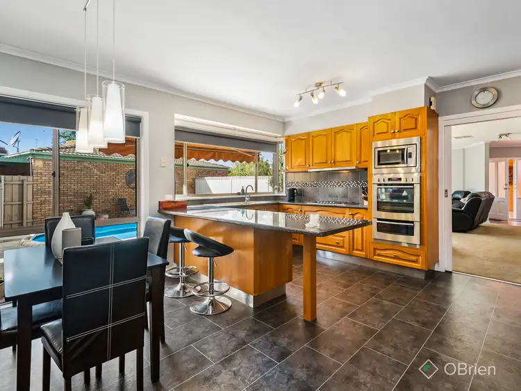 Fifth view of Homely house listing, 2 Ann Crescent, Pakenham VIC 3810