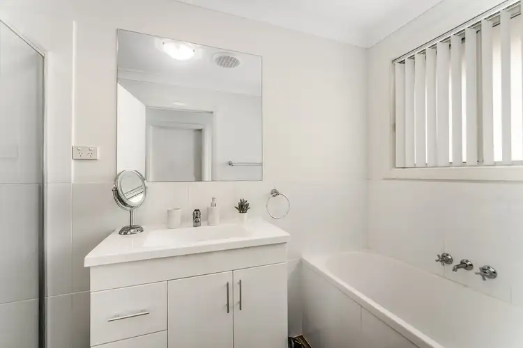 Sixth view of Homely unit listing, 1/4 Hardes Avenue, Maryland NSW 2287
