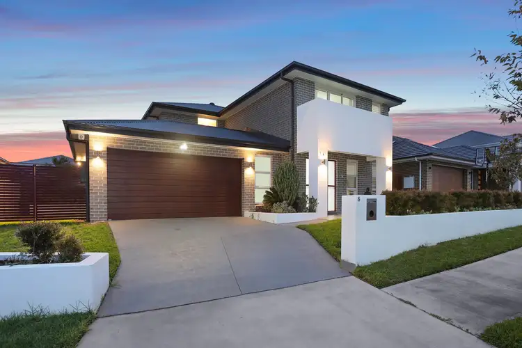 6 Reed Street, Oran Park NSW 2570